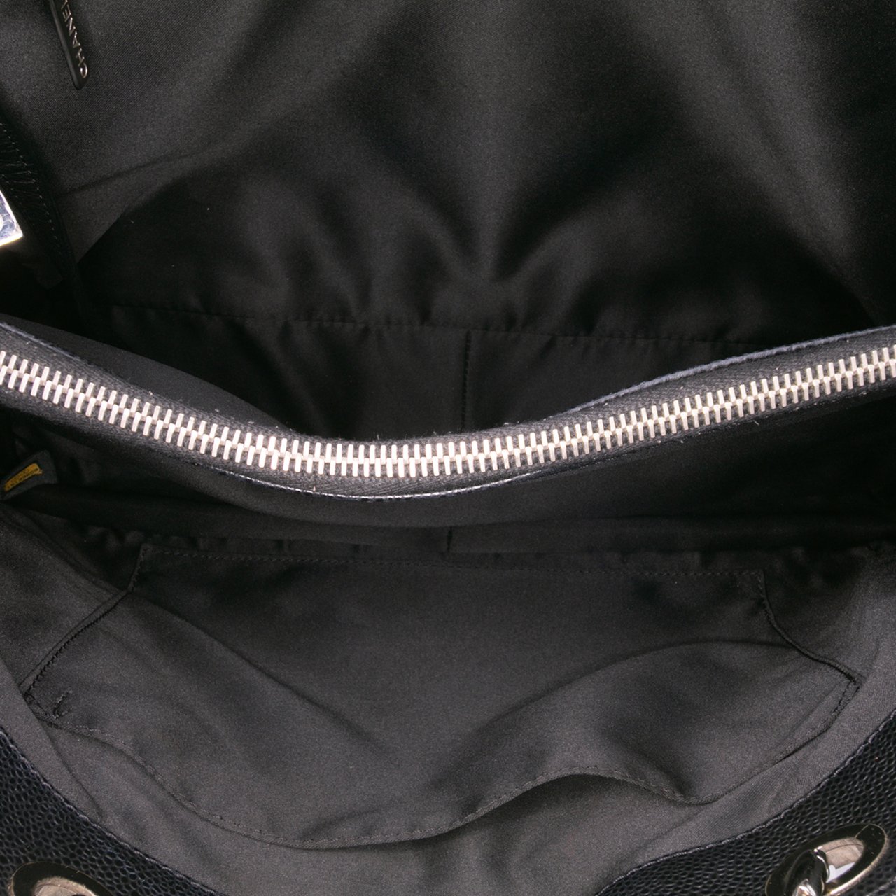 Chanel Caviar Grand Shopping Tote Zwart