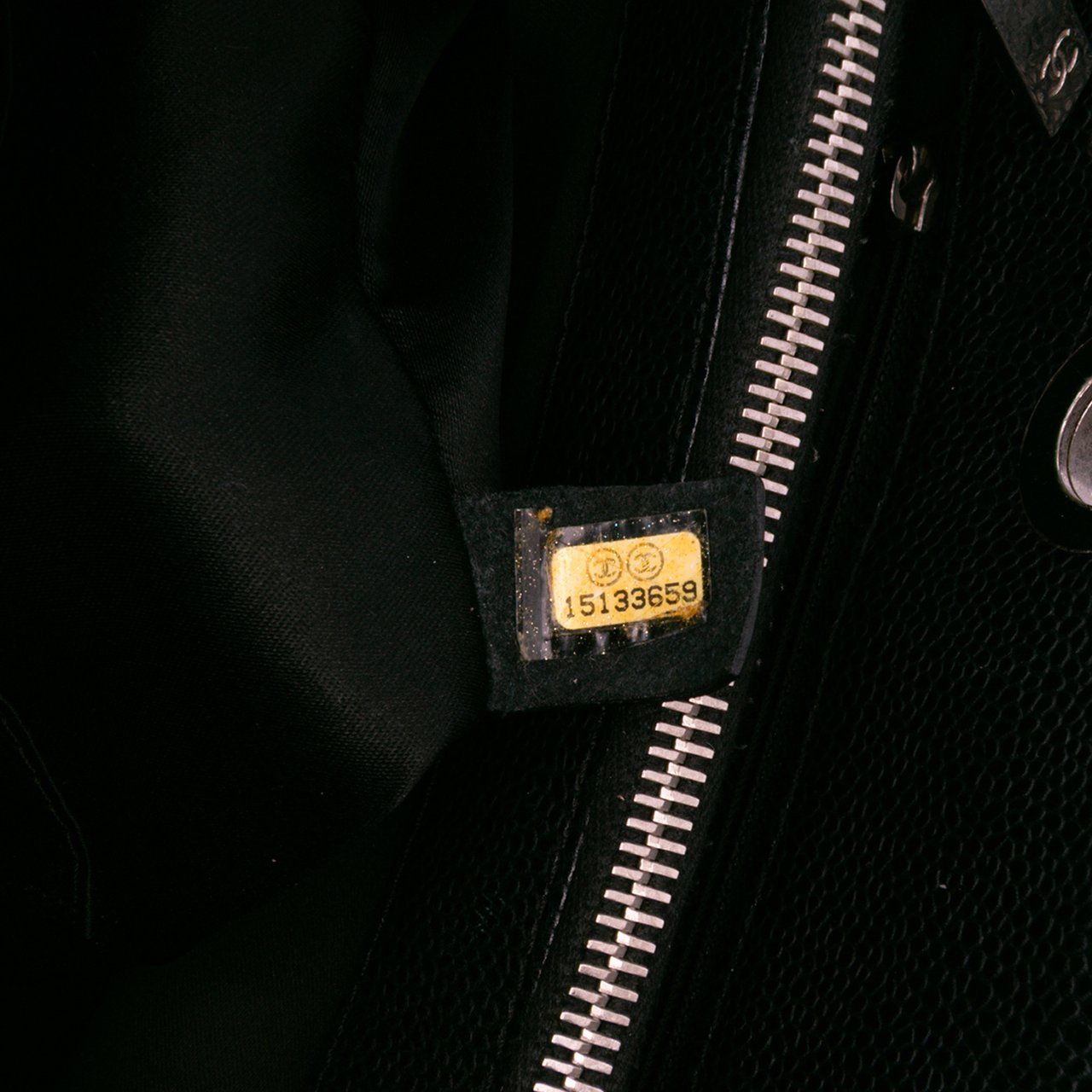Chanel Caviar Grand Shopping Tote Zwart