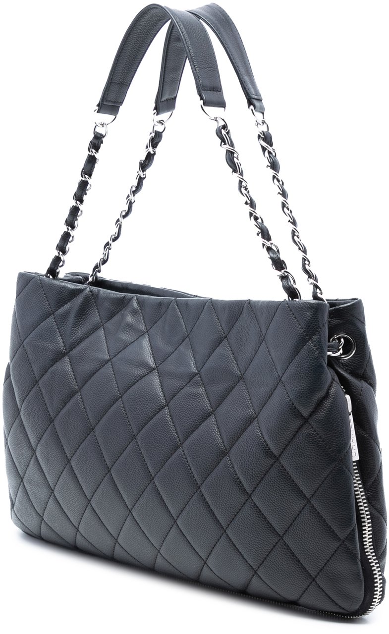 Chanel CC Quilted Caviar Expandable Tote Zwart