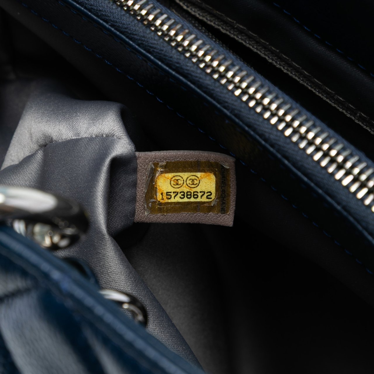 Chanel Caviar Grand Shopping Tote XL Blauw