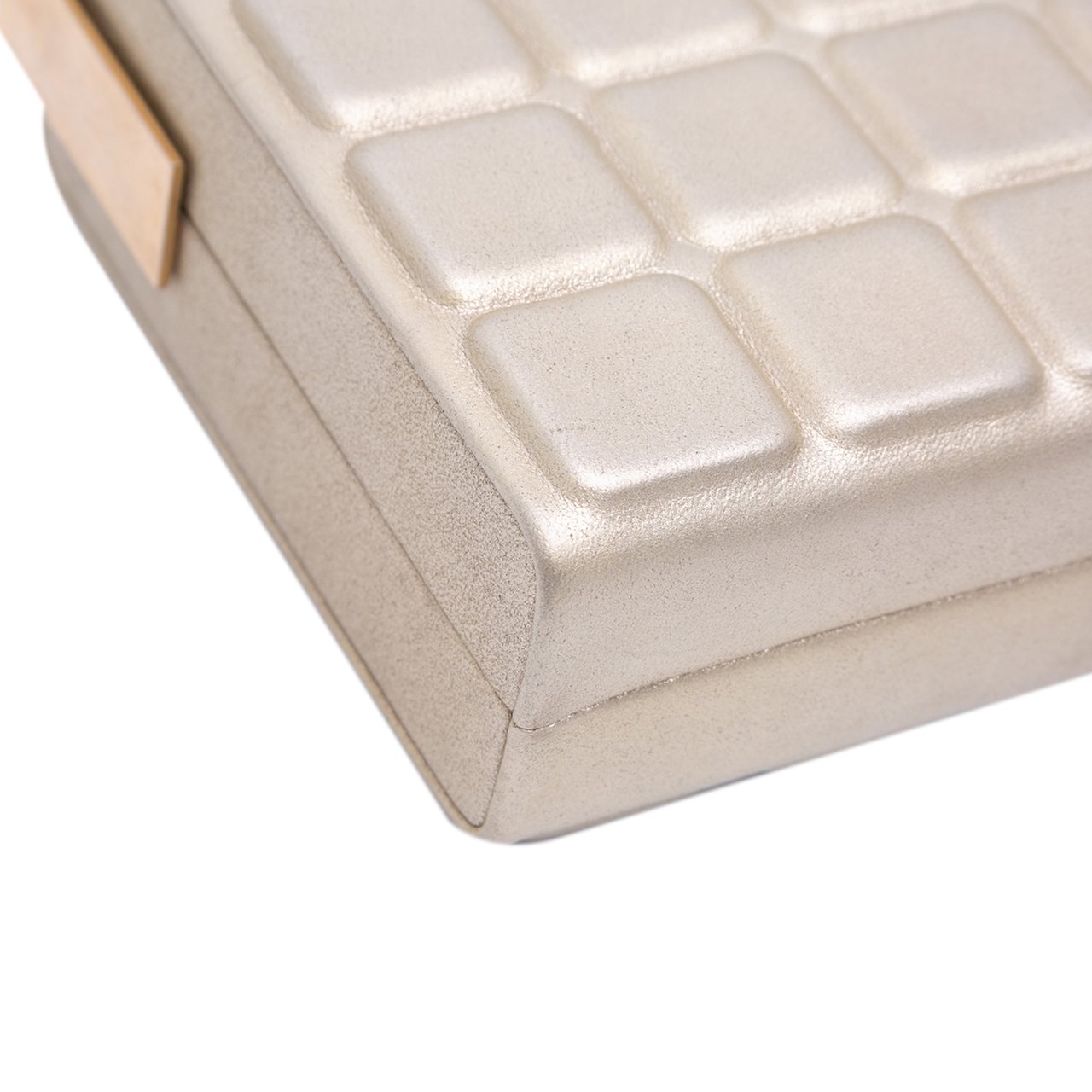 Chanel Chocolate Bar Metallic Lambskin Frame Clutch with Chain Goud