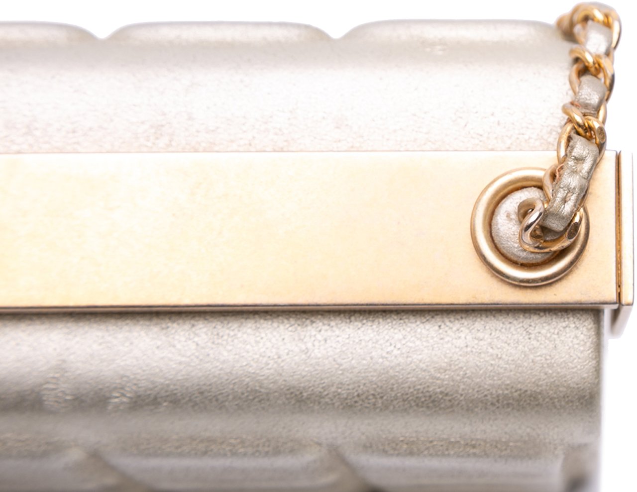 Chanel Chocolate Bar Metallic Lambskin Frame Clutch with Chain Goud