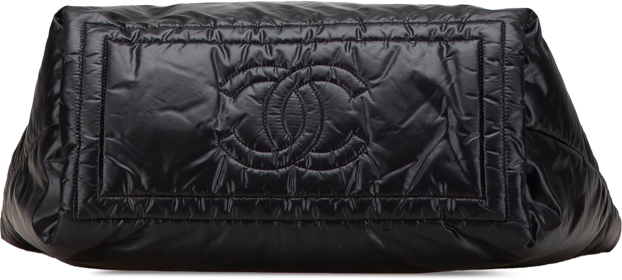 Chanel Small Quilted Nylon Coco Cocoon Tote Zwart