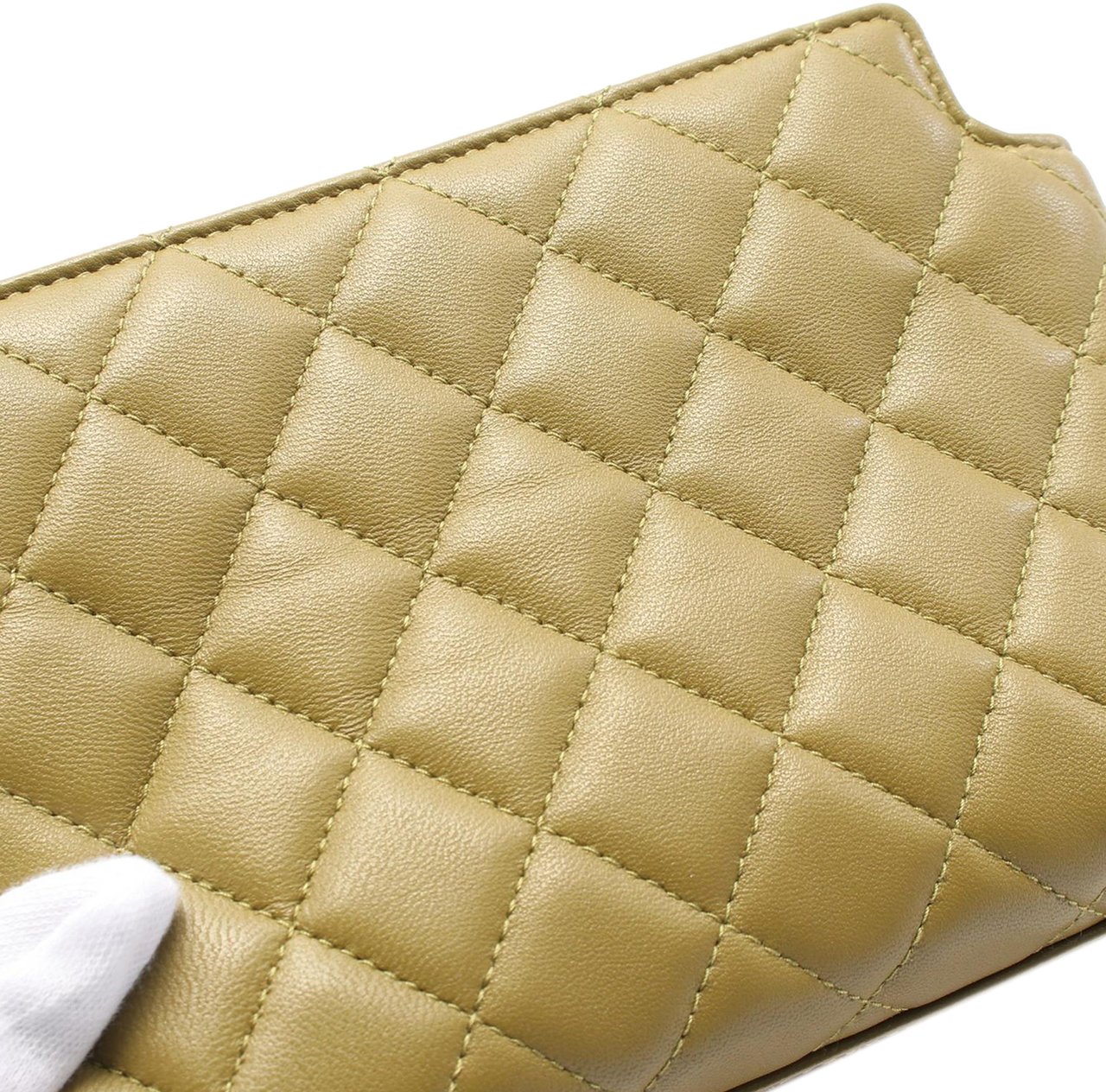 Chanel Quilted Lambskin Leo Shoulder Bag Groen