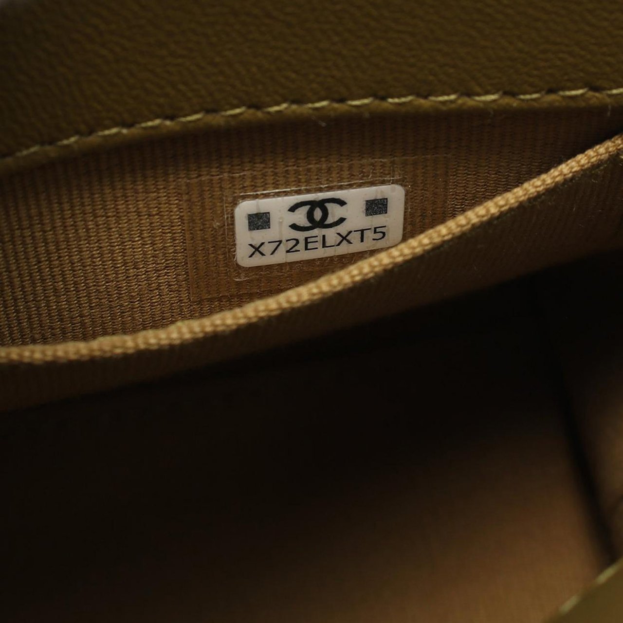 Chanel Quilted Lambskin Leo Shoulder Bag Groen
