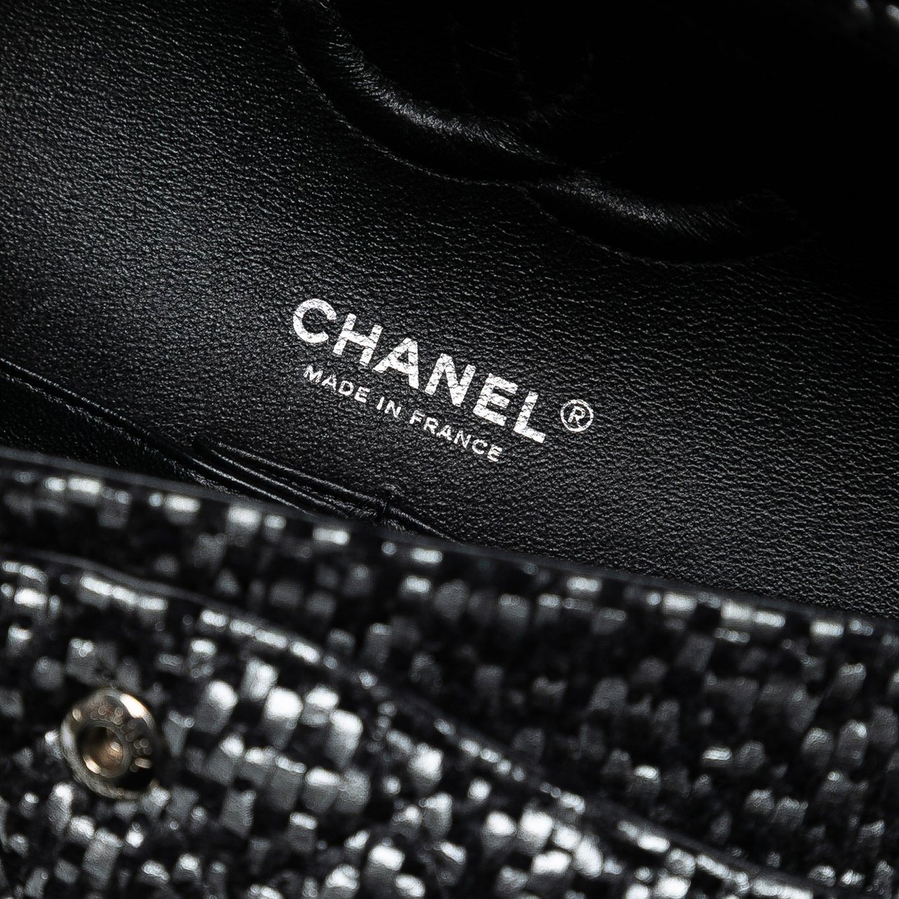 Chanel Medium Classic Tweed Double Flap Zwart