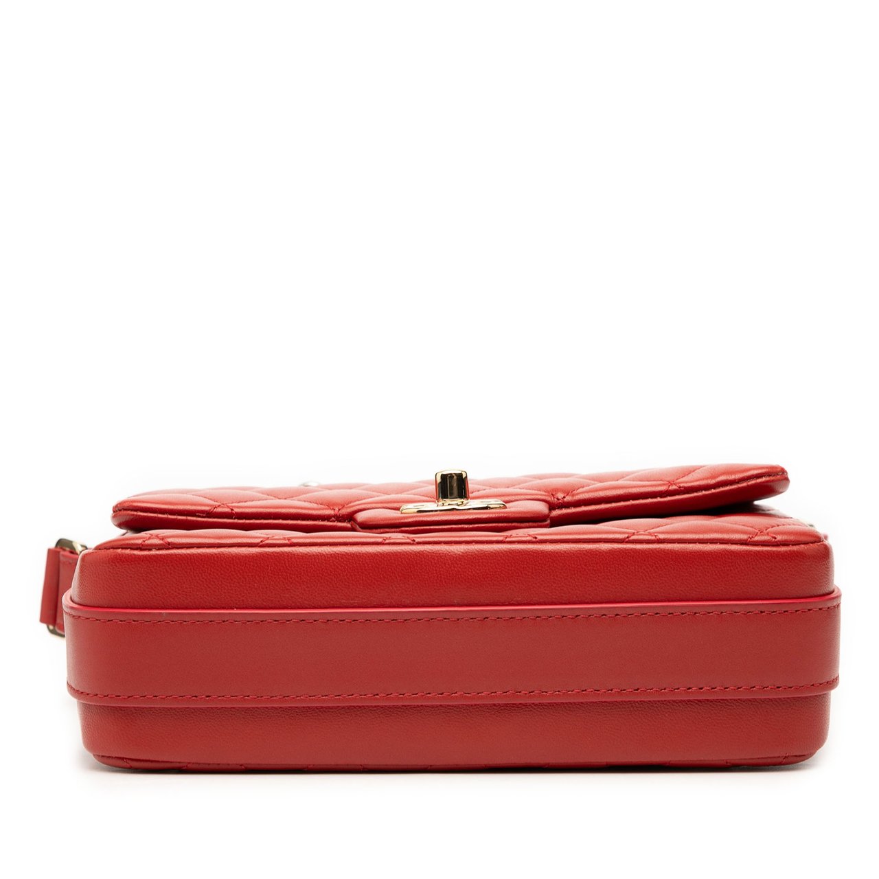 Chanel CC Quilted Calfskin Ruffle Strap Flap Rood