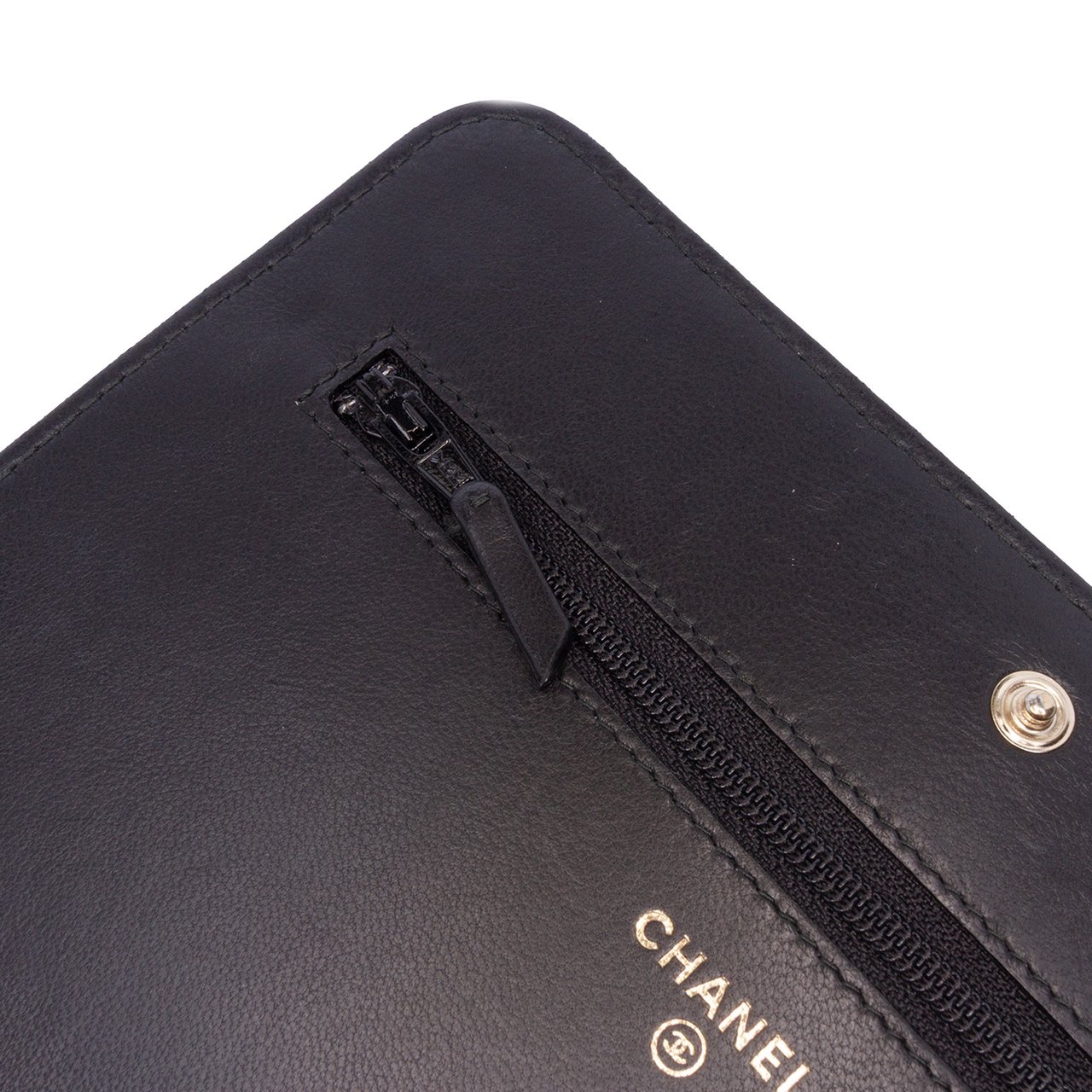 Chanel CC Studded Lambskin Wallet on Chain Zwart