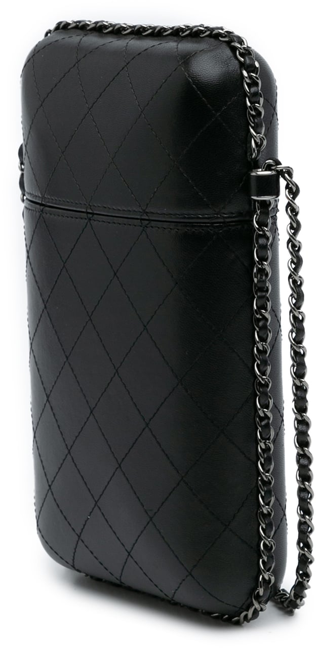 Chanel CC Quilted Lambskin Chain Around Phone Holder Zwart