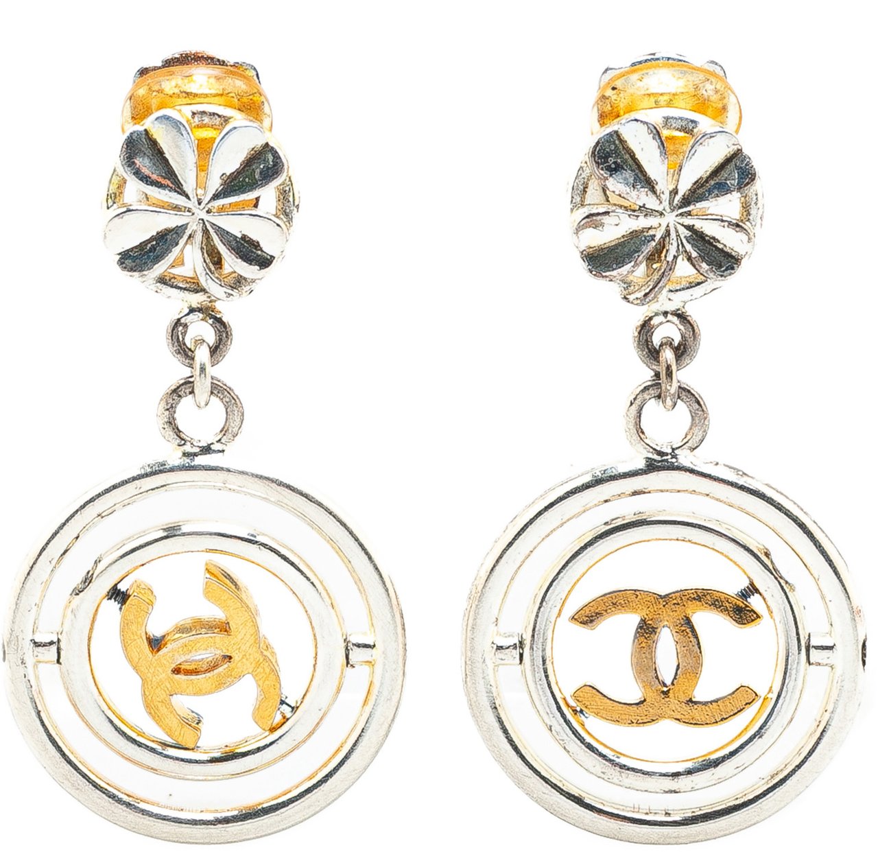 Chanel Silver Clover CC Drop Clip on Earrings Zilver