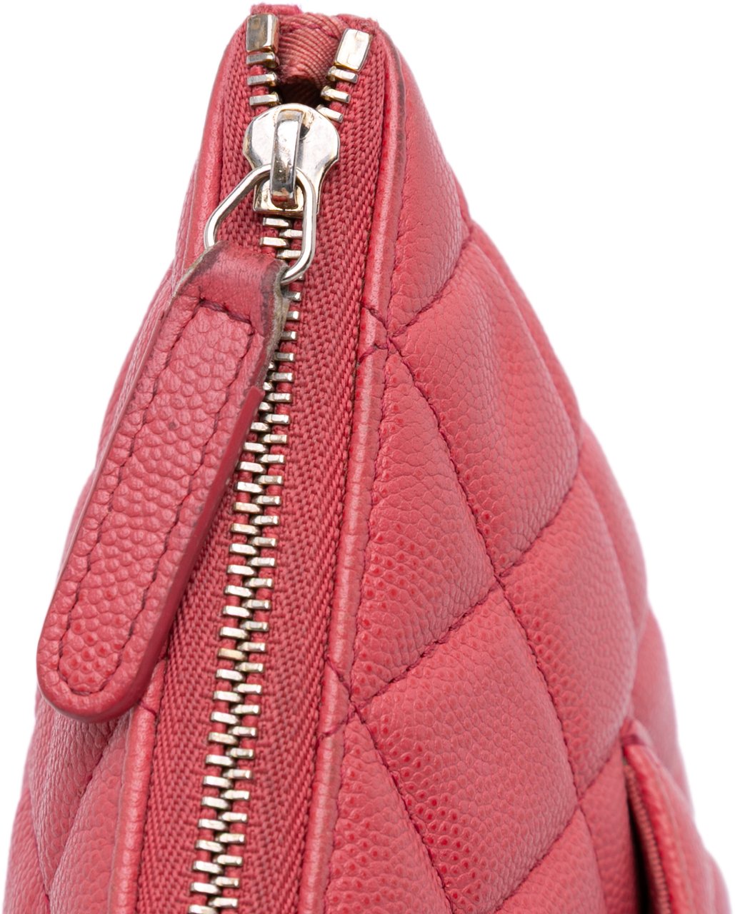 Chanel Medium Quilted Caviar O Case Clutch Roze
