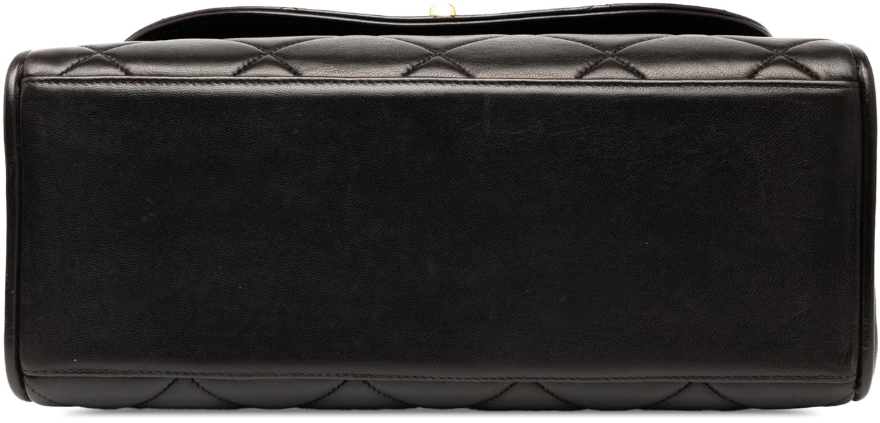 Chanel CC Quilted Lambskin Handbag Zwart