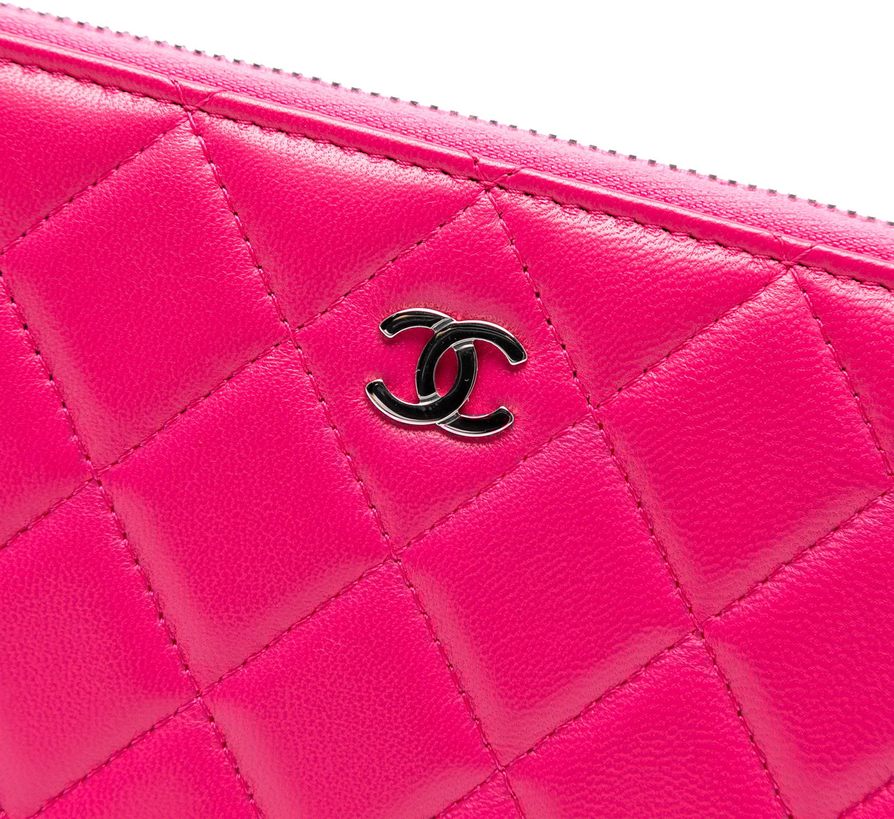 Chanel Large Quilted Lambskin Zip Around Organizer Clutch Roze