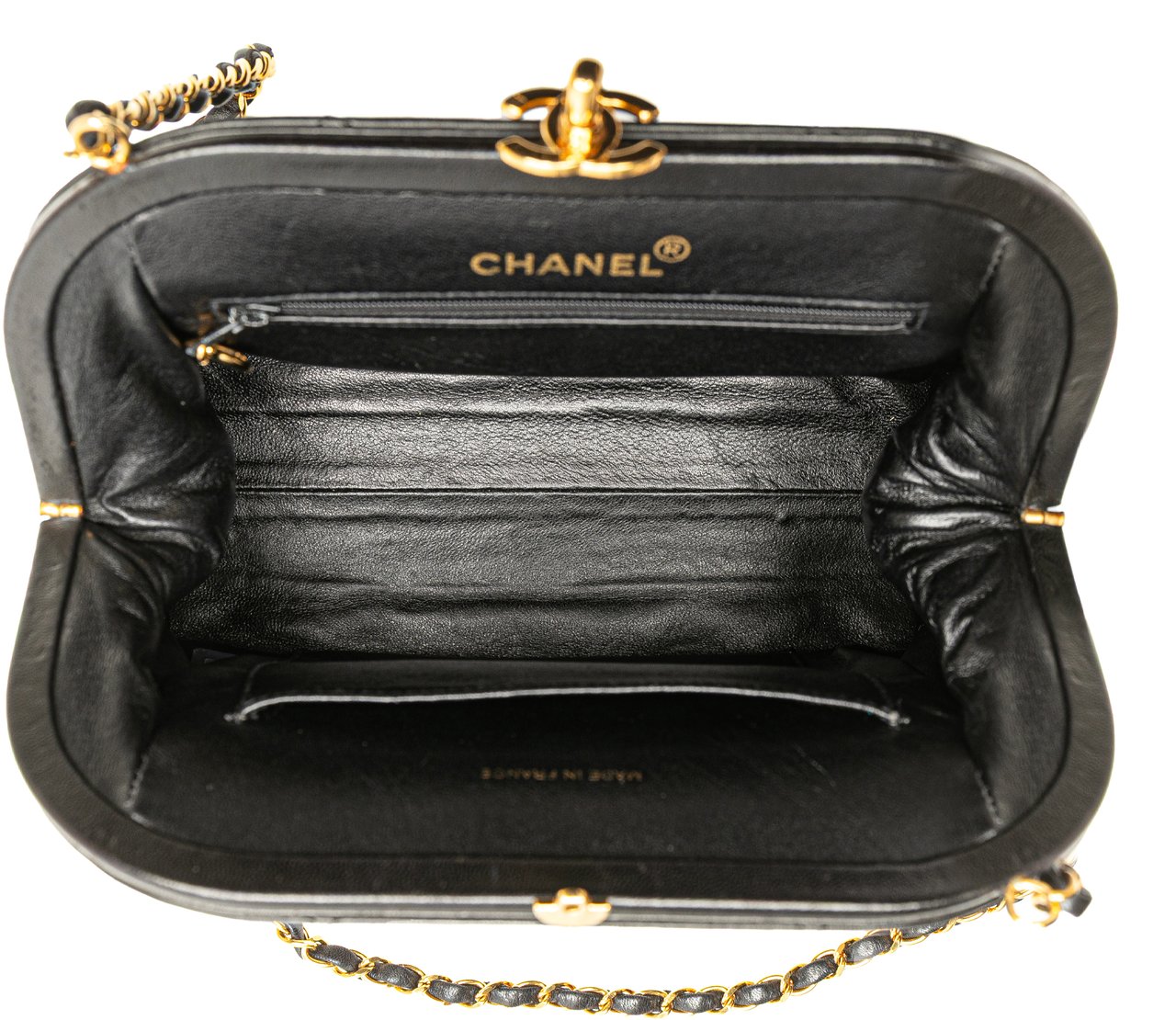 Chanel Quilted Lambskin Frame Chain Crossbody Zwart
