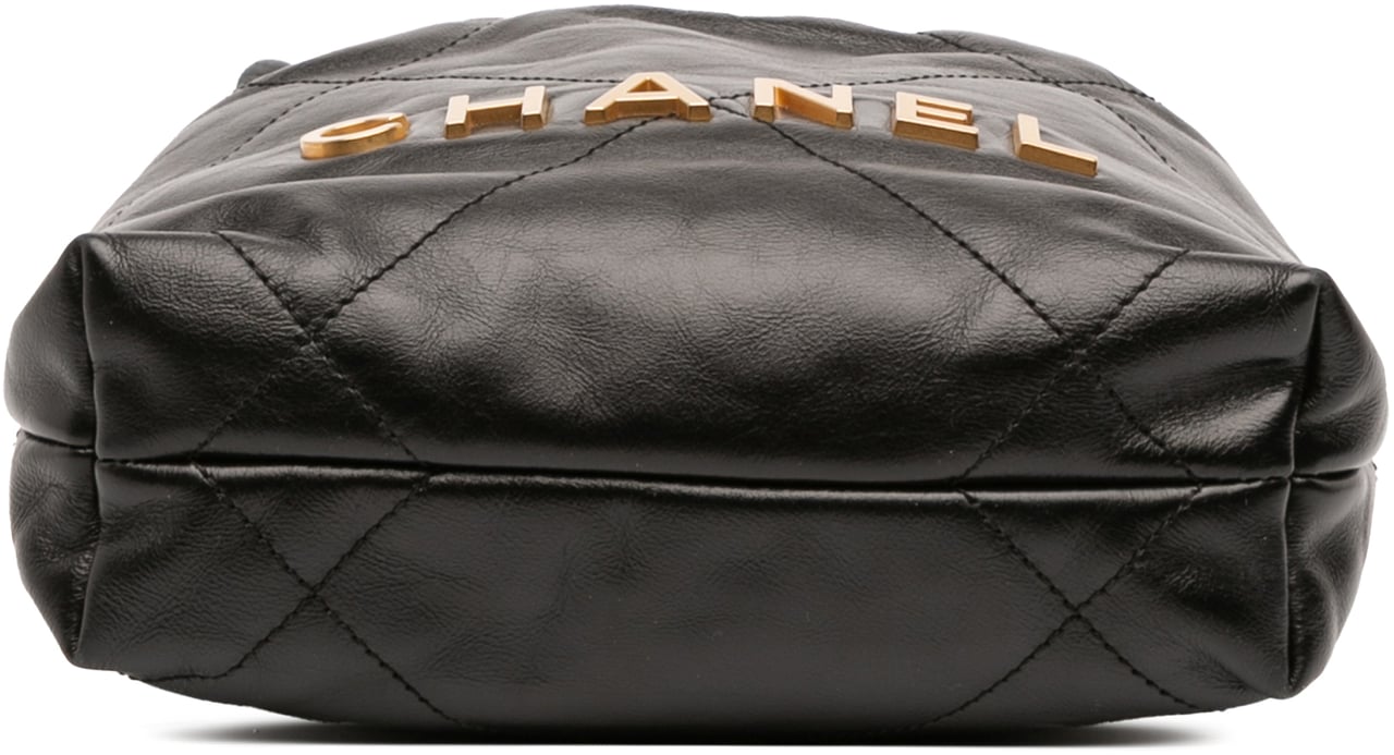 Chanel Mini Shiny Calfskin 22 Handbag Zwart