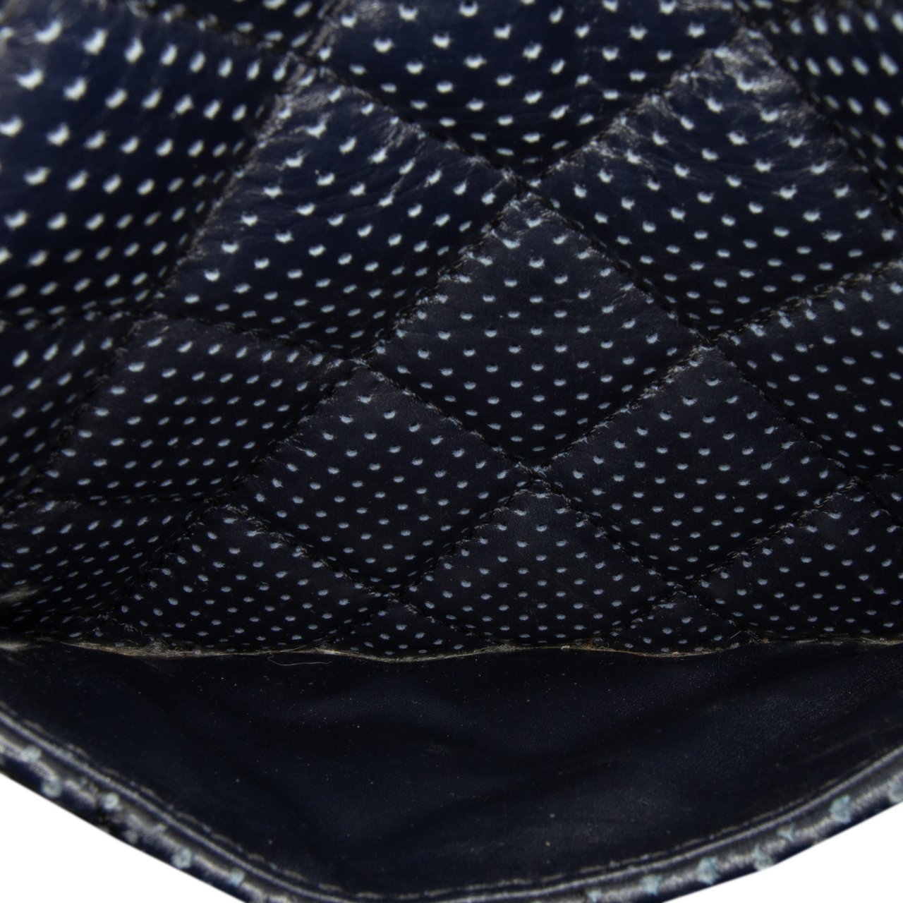 Chanel CC Quilted Perforated Lambskin Single Flap Blauw