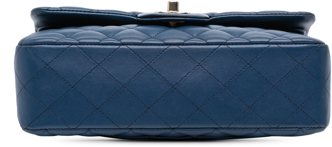 Chanel Small Classic Lambskin Double Flap Blauw