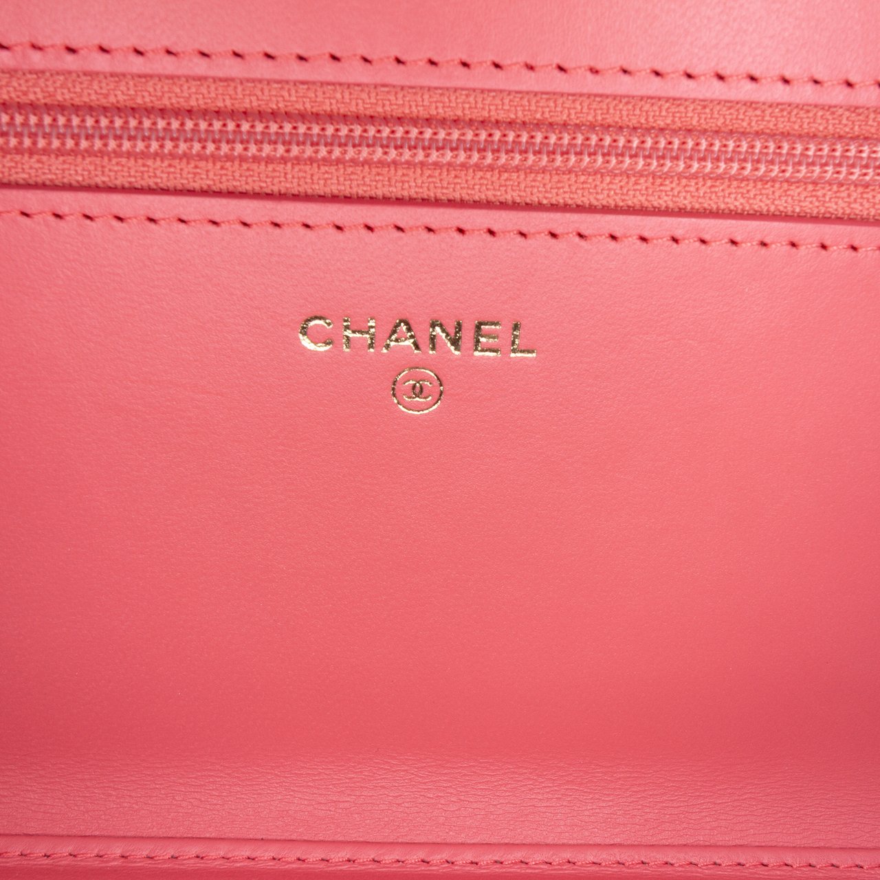 Chanel Quilted Lambskin Double Stitch Tassel Wallet On Chain Roze