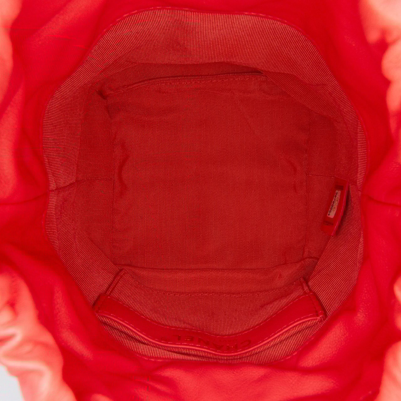 Chanel Lambskin CC Chain Frame Drawstring Bucket Bag Roze