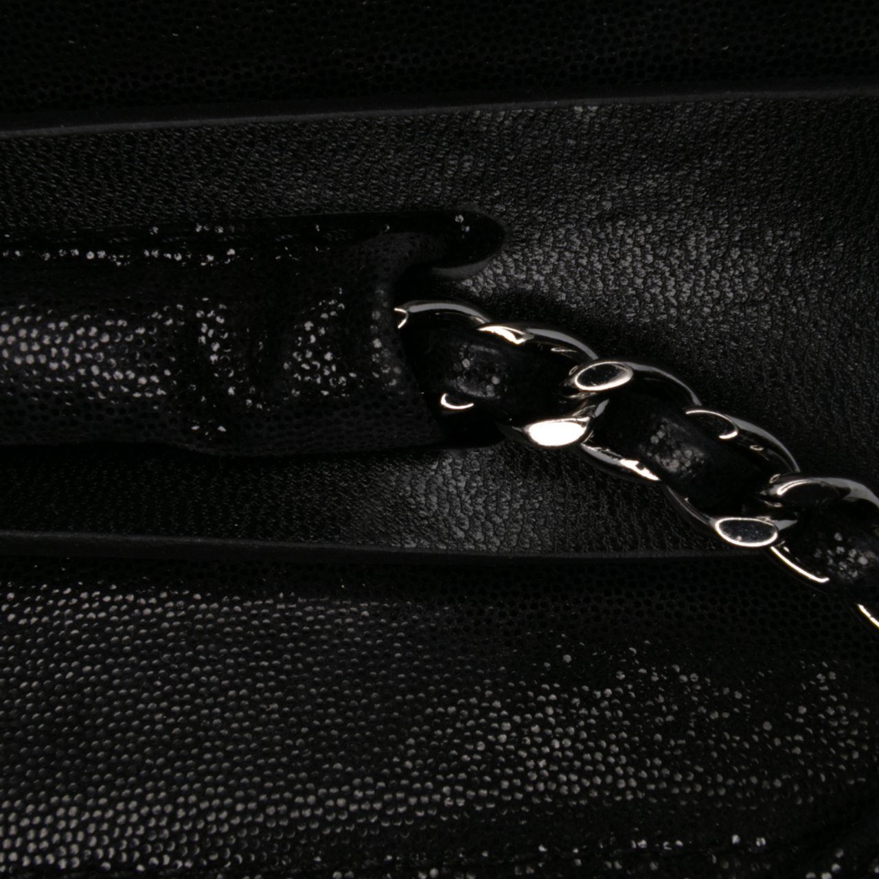 Chanel Sequined Goatskin CC Crystal Wallet On Chain Zwart