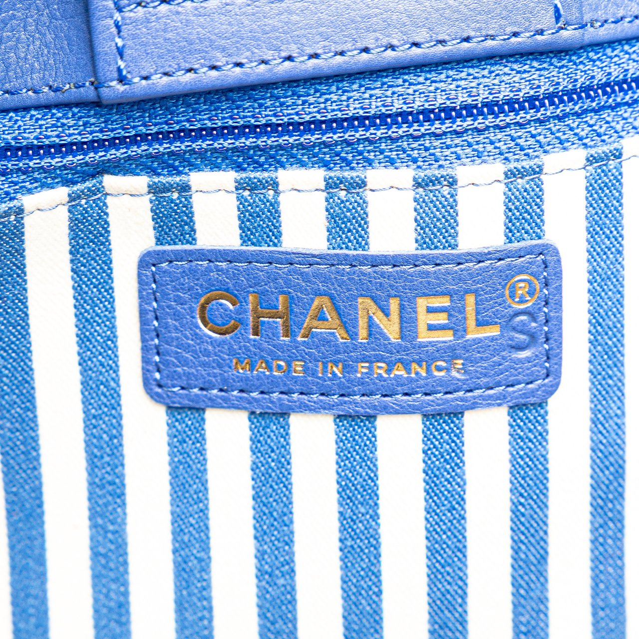 Chanel Chevron Calfskin Coco Envelope Shoulder Bag Blauw
