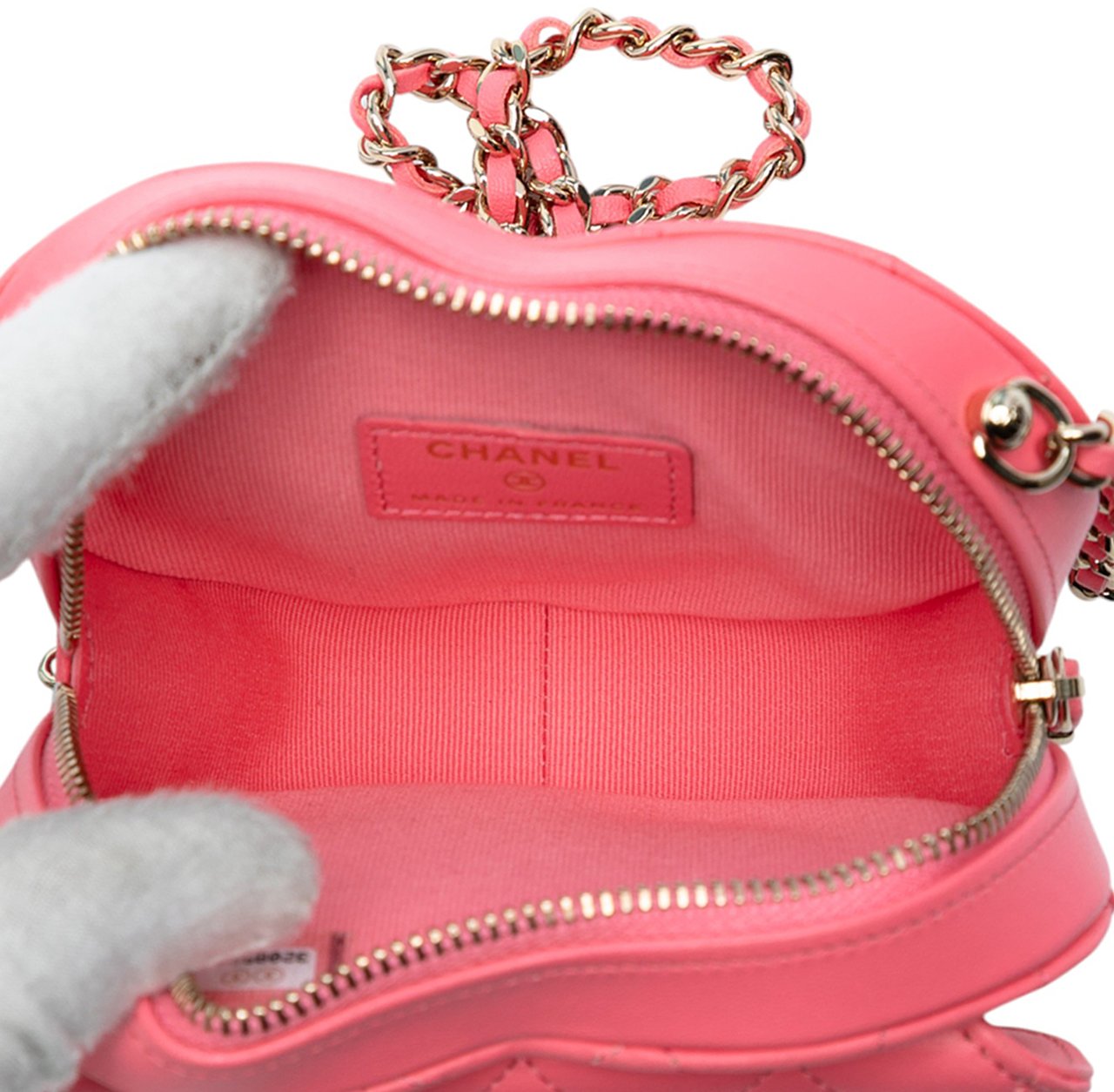 Chanel Mini Lambskin CC in Love Heart Crossbody Roze