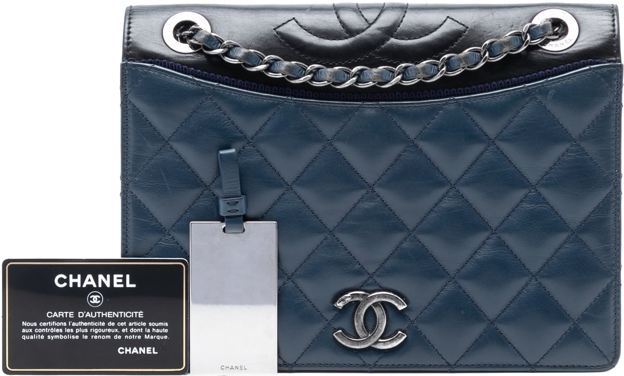 Chanel Medium Quilted Lambskin Ballerine Flap Blauw