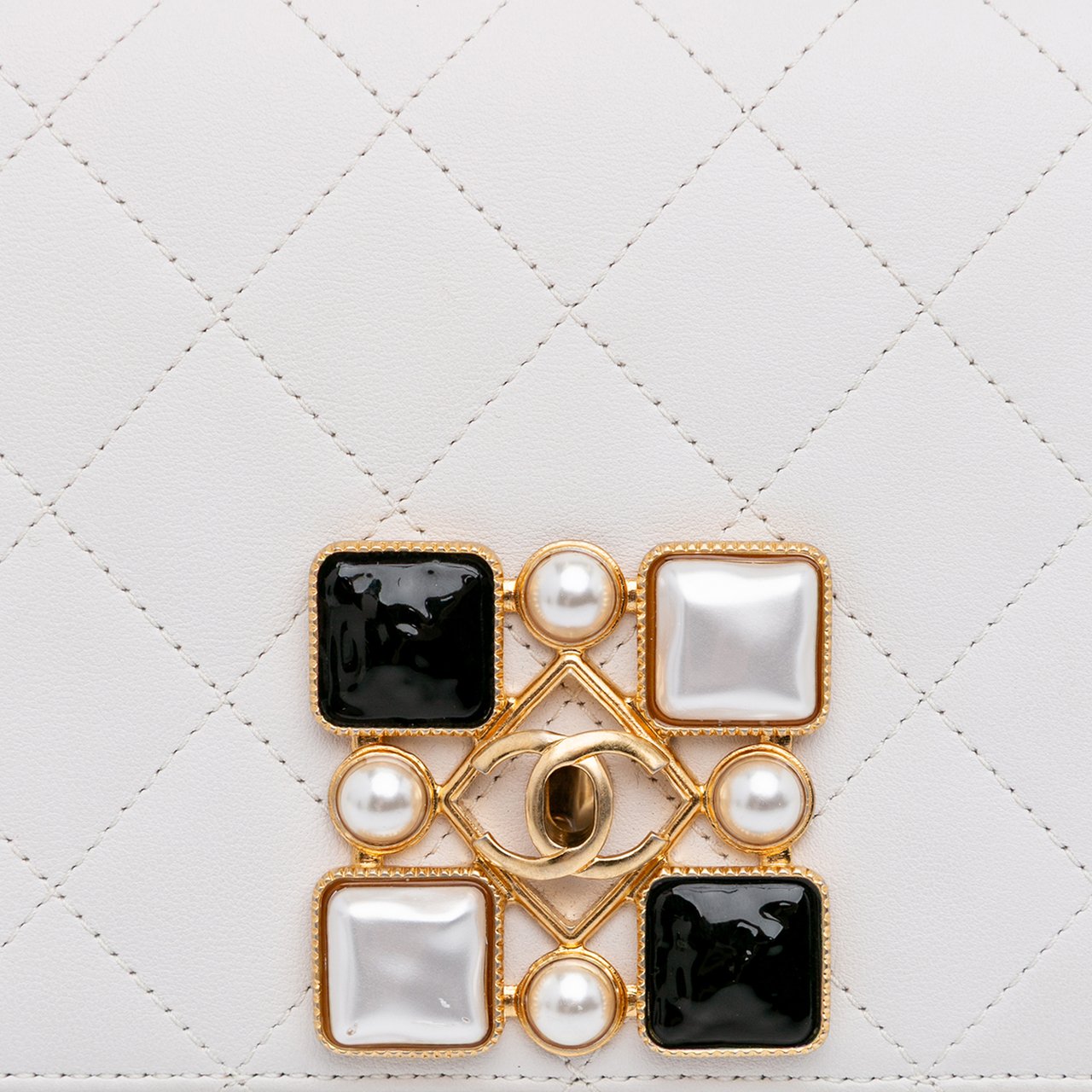 Chanel Small CC Quilted Calfskin Crystal Pearl Full Flap Wit