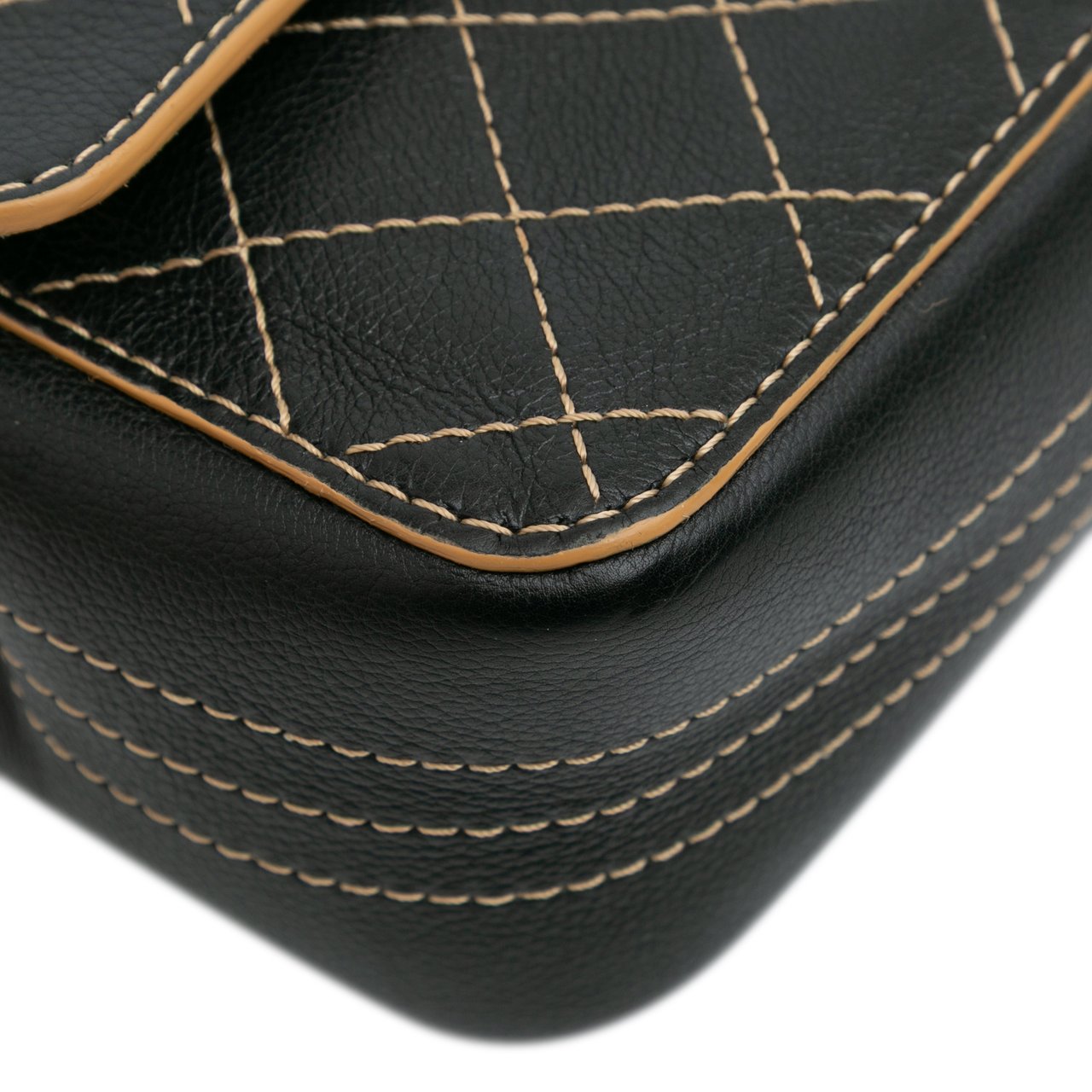 Chanel Medium Classic Calfskin Wild Stitch Double Flap Zwart