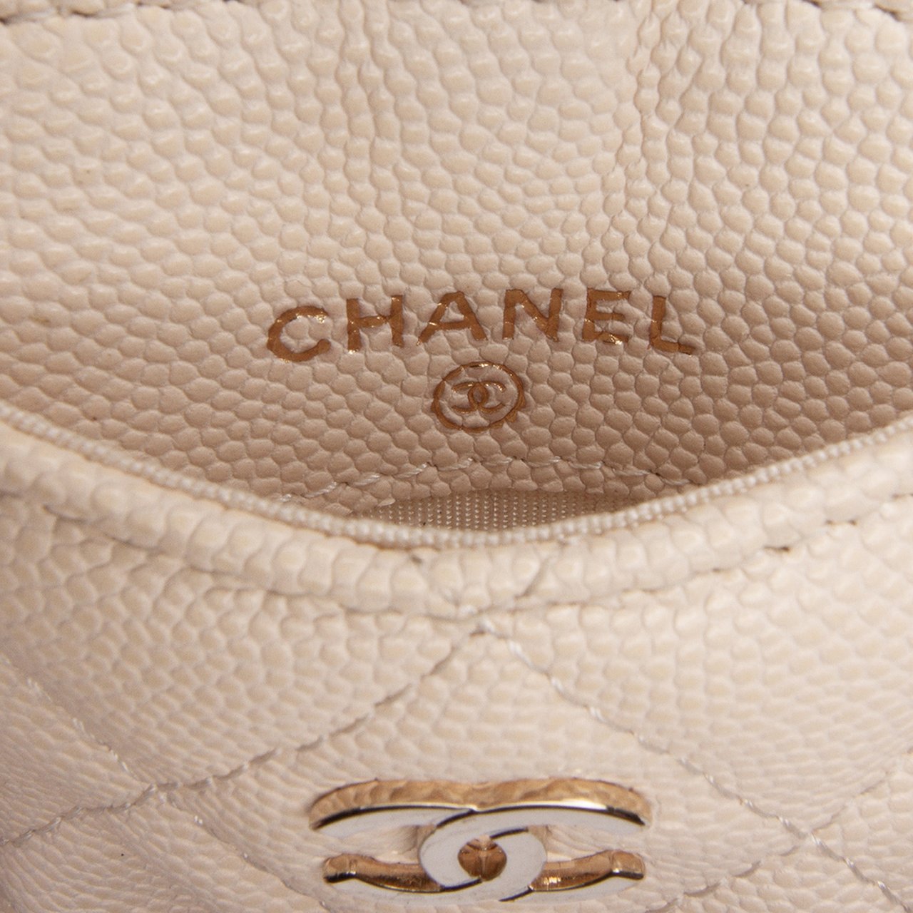 Chanel Quilted Caviar ID Card Holder Bruin