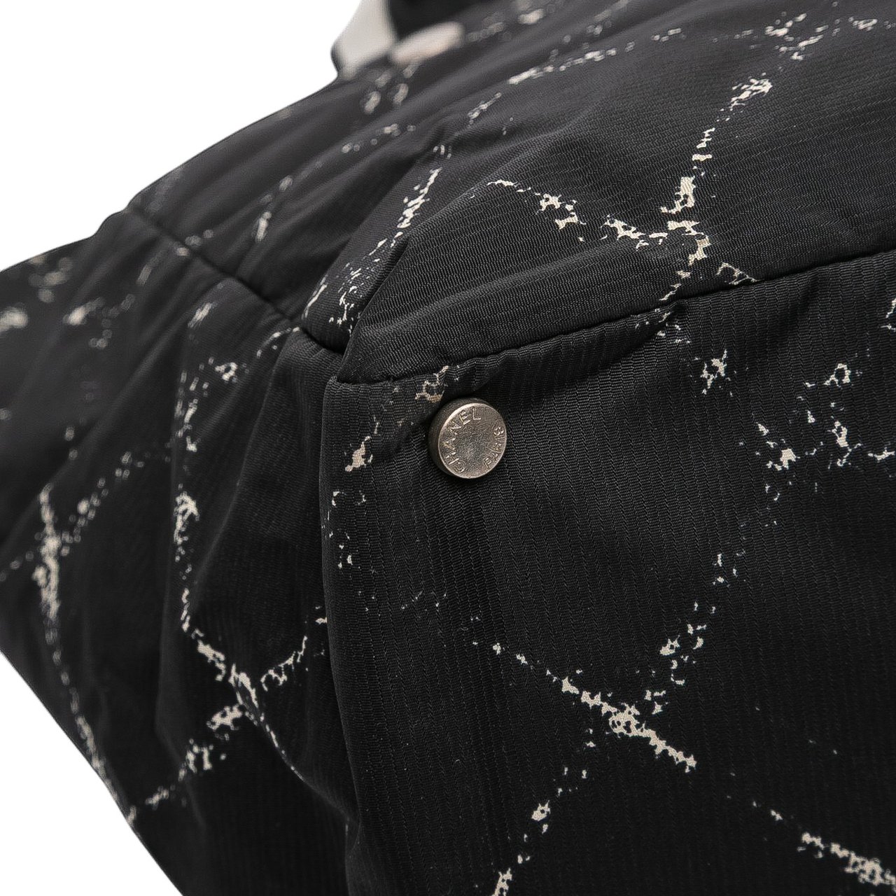 Chanel Old Travel Line Nylon Tote Zwart