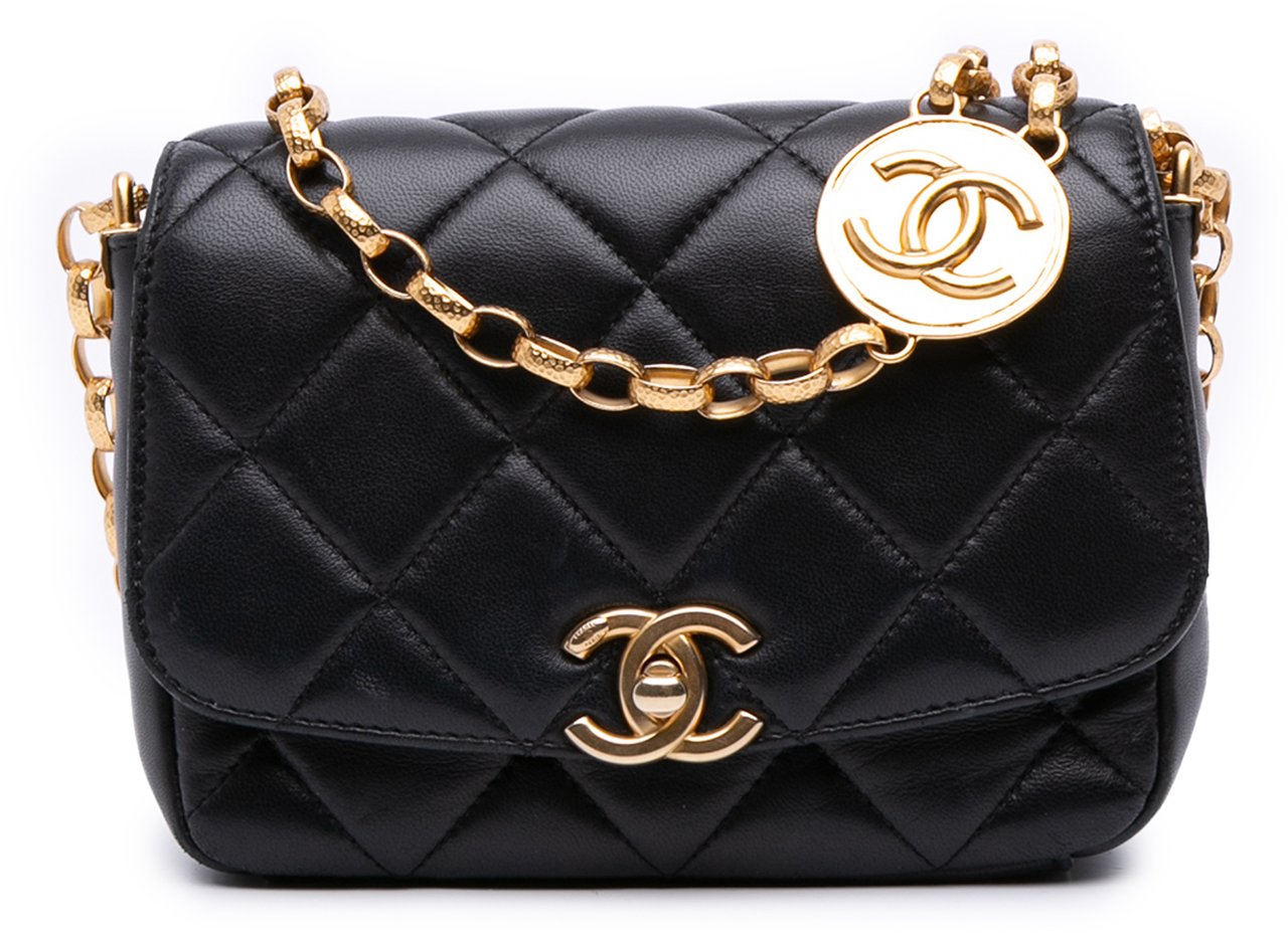 Chanel Small Quilted Lambskin CC Coin Flap Zwart