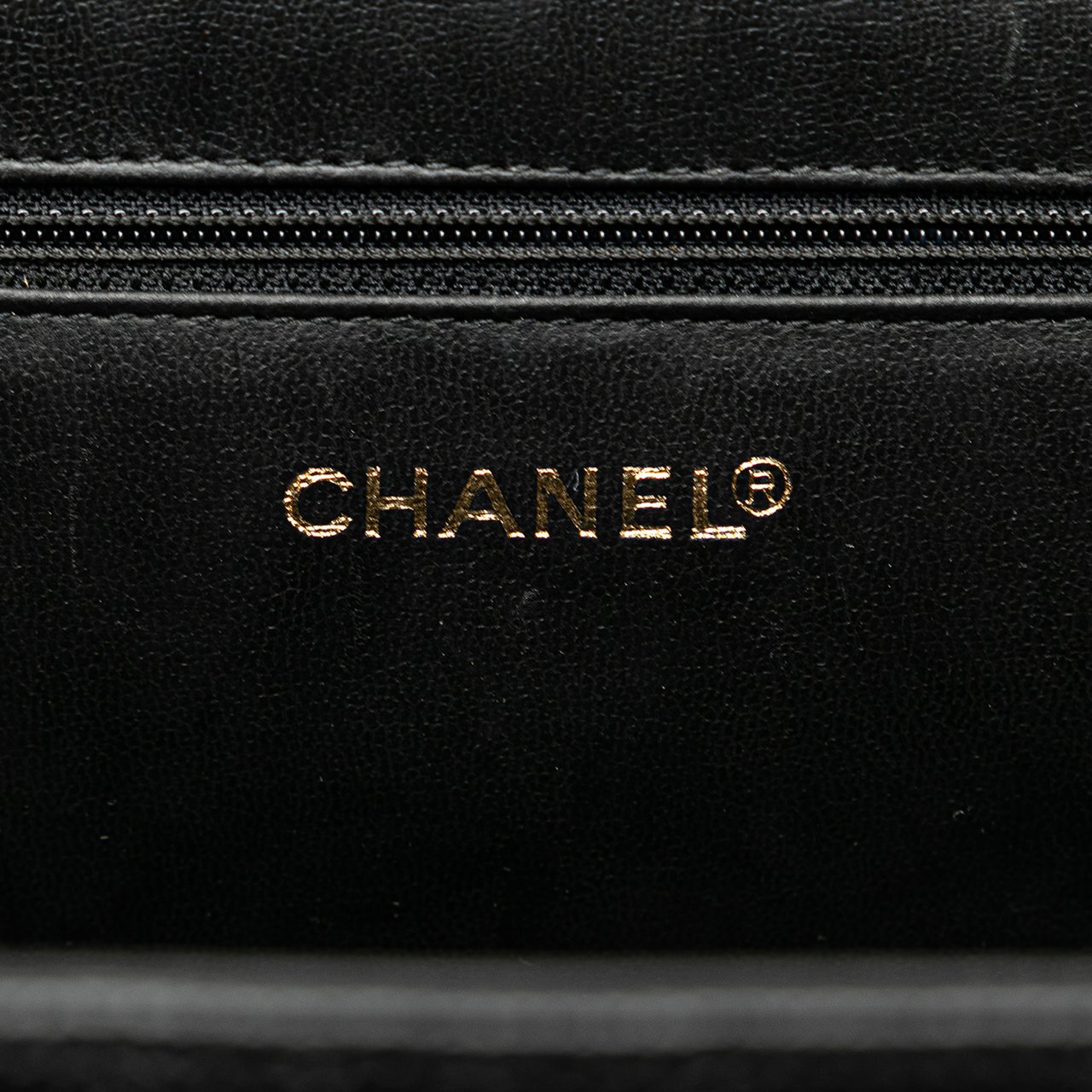 Chanel CC Caviar Vanity Case Zwart