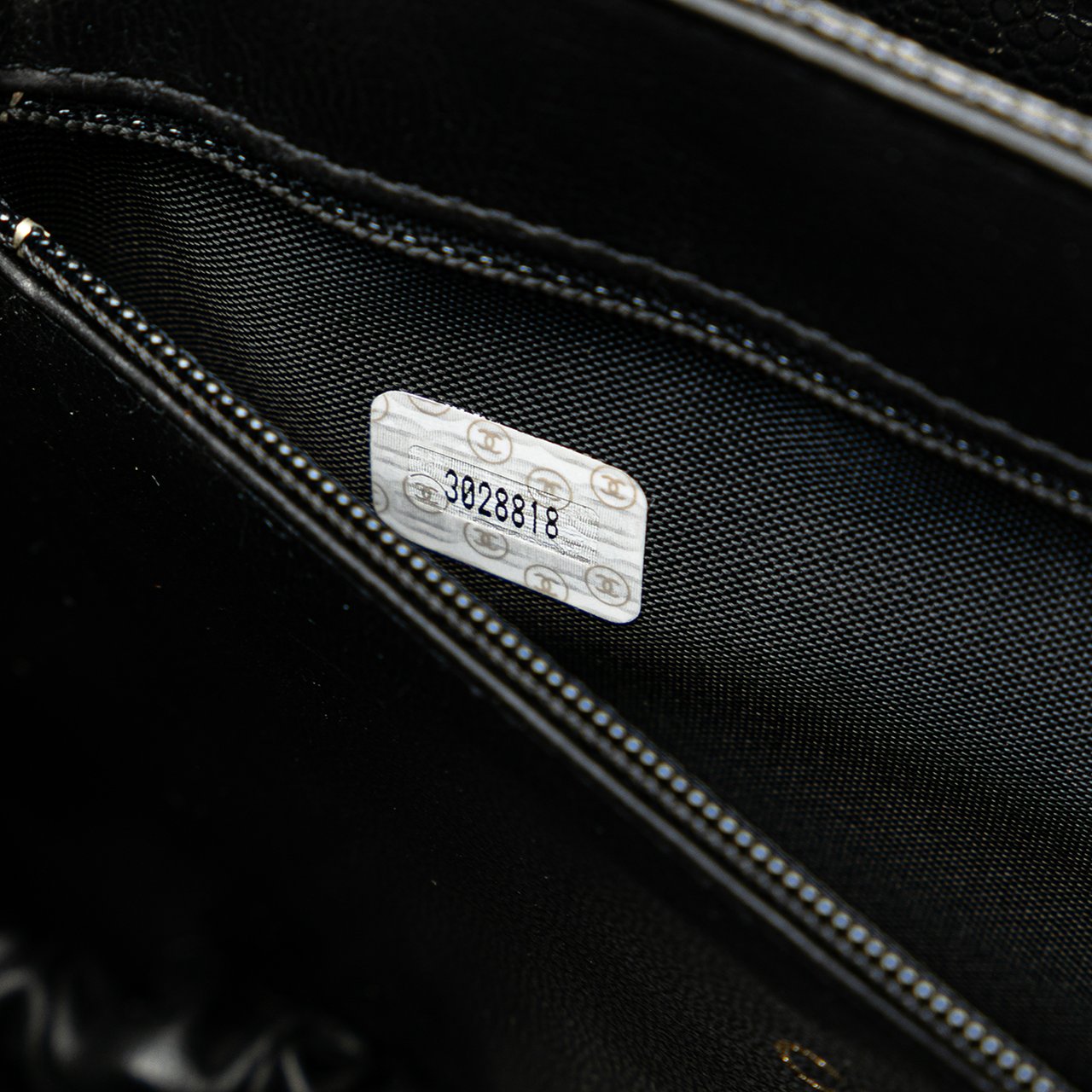 Chanel CC Caviar Vanity Case Zwart
