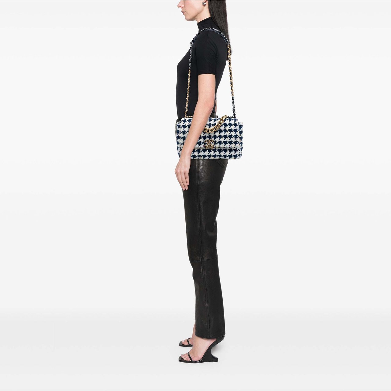 Chanel Large Houndstooth Tweed 19 Flap Blauw