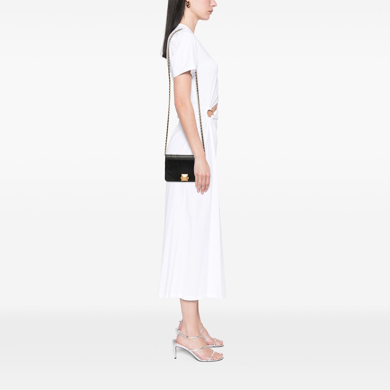 Chanel Lambskin Pyramid Wallet On Chain Zwart