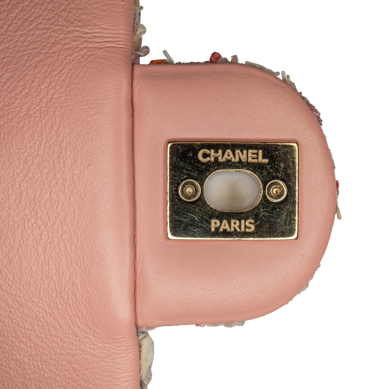 Chanel Medium Tweed Large Pearl Handle Flap Roze