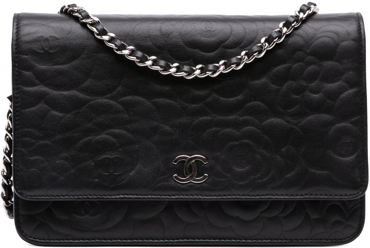 Chanel Camellia Embossed Lambskin Wallet On Chain Zwart