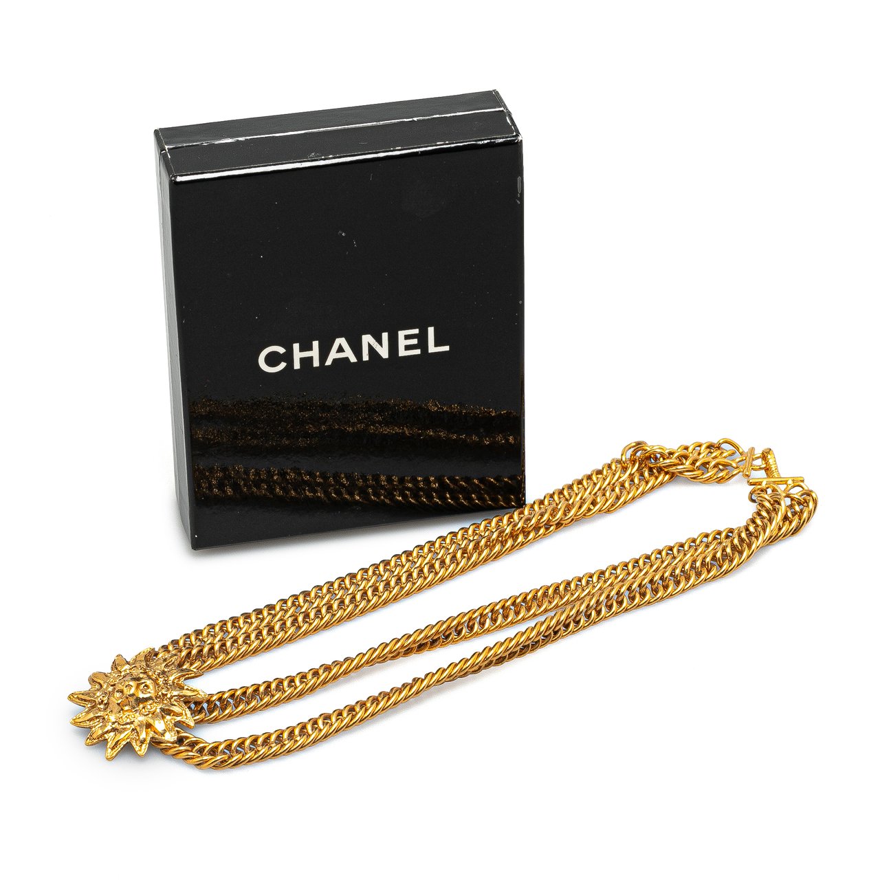 Chanel Gold Plated Lion Head Choker Necklace Goud