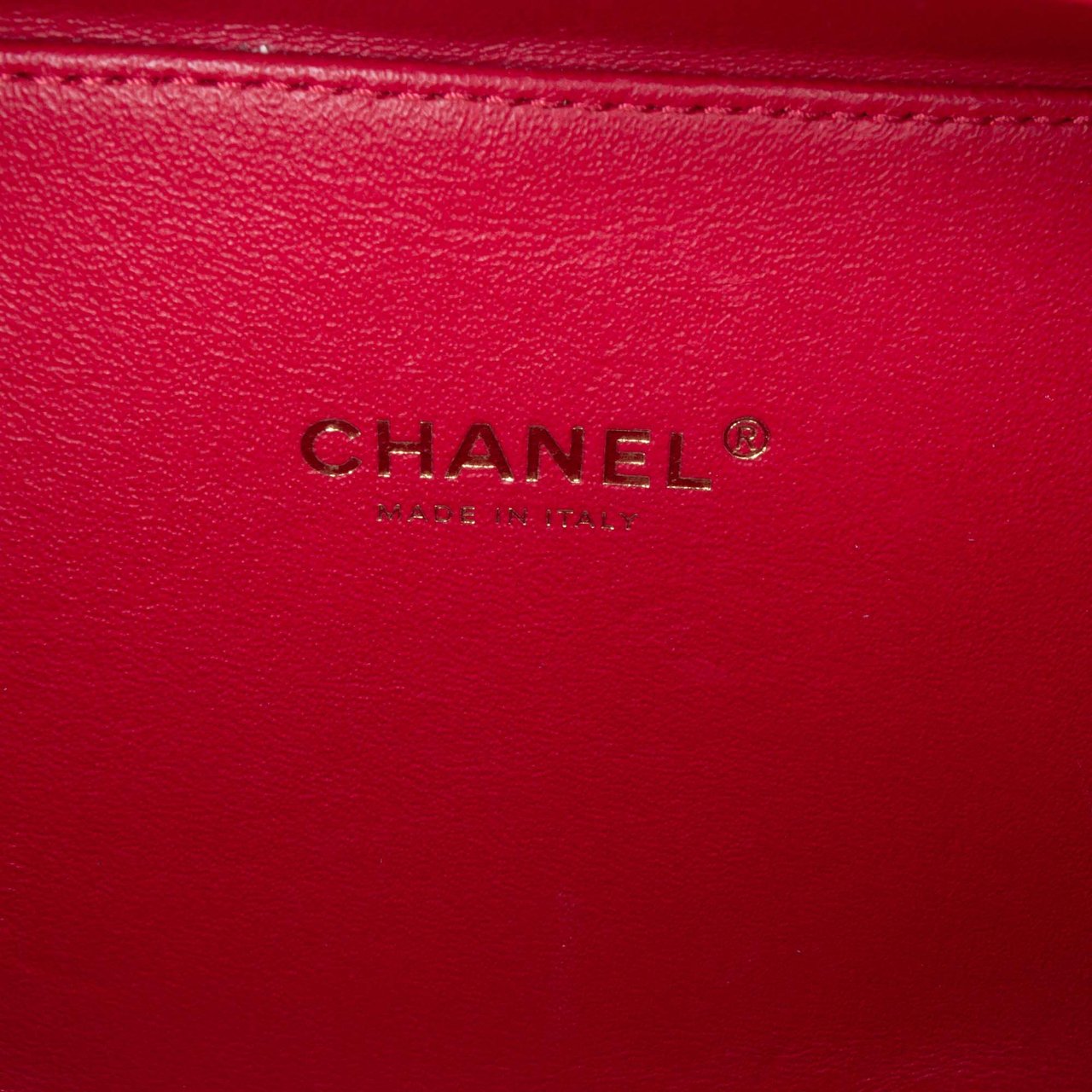 Chanel Small Caviar Filigree Vanity Case Rood