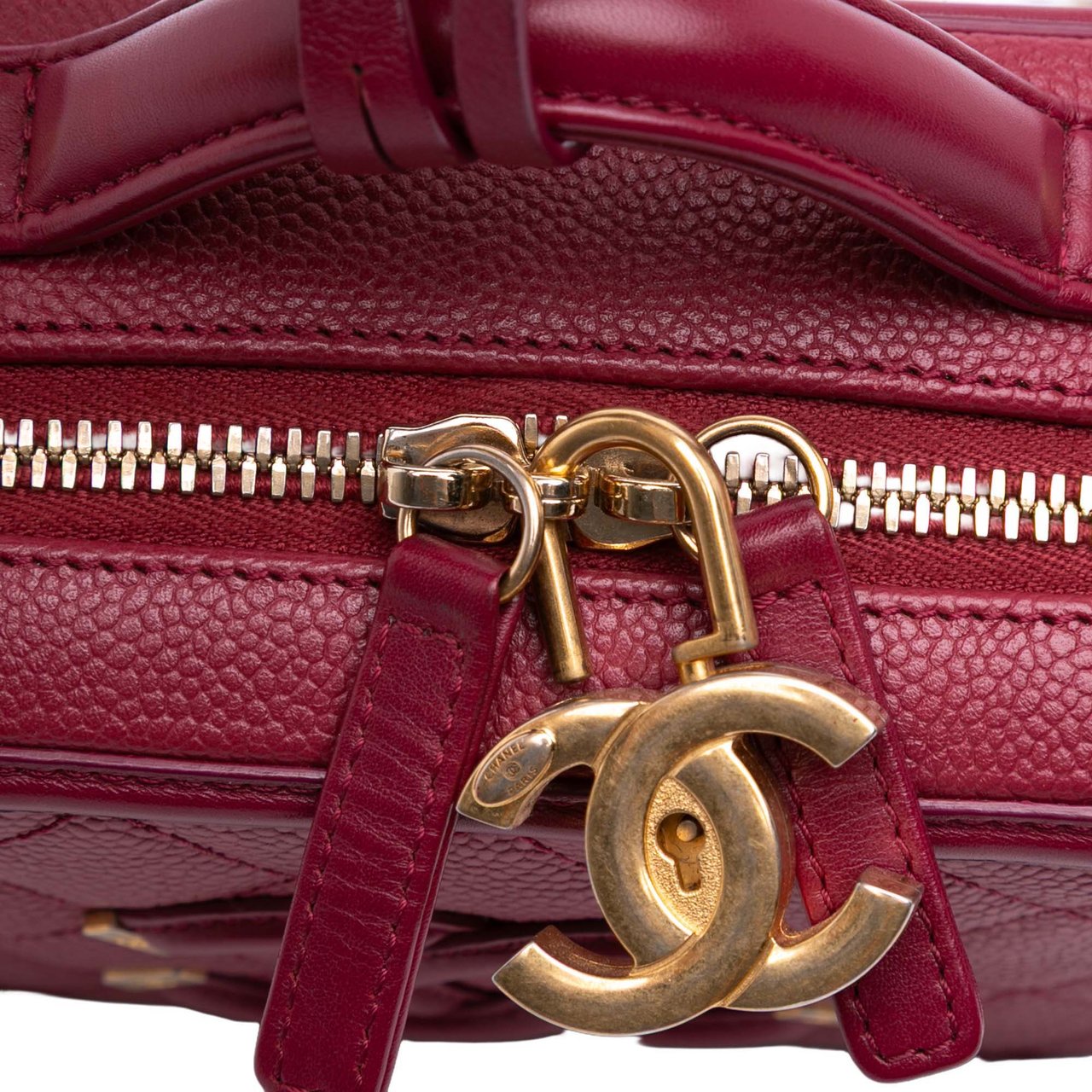 Chanel Small Caviar Filigree Vanity Case Rood