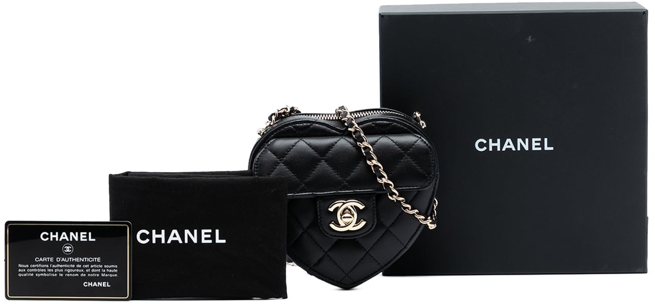 Chanel Mini Lambskin CC in Love Heart Crossbody Zwart