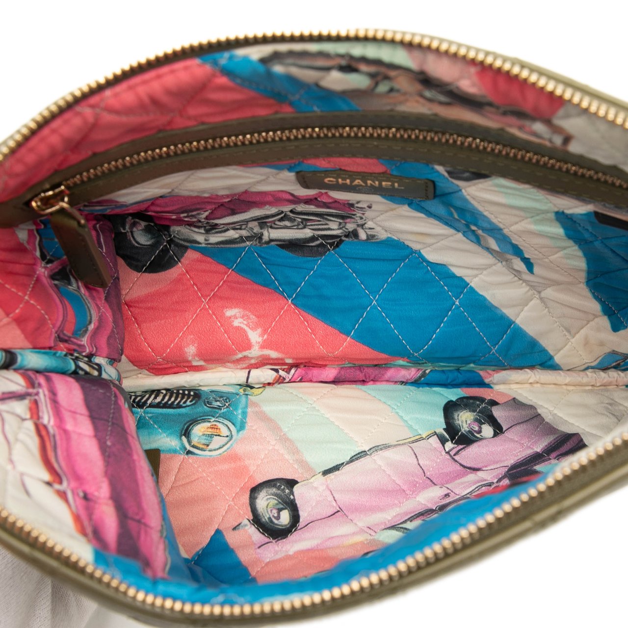 Chanel Medium Quilted Lambskin Cuba La Habana O Case Clutch Groen