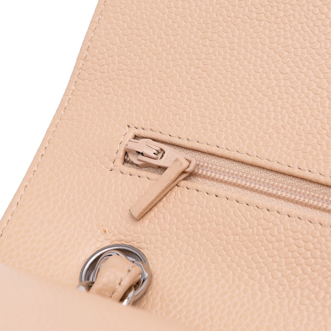 Chanel Jumbo Classic Caviar Double Flap Bruin