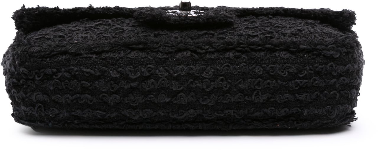 Chanel Medium Classic Tweed Single Flap Zwart