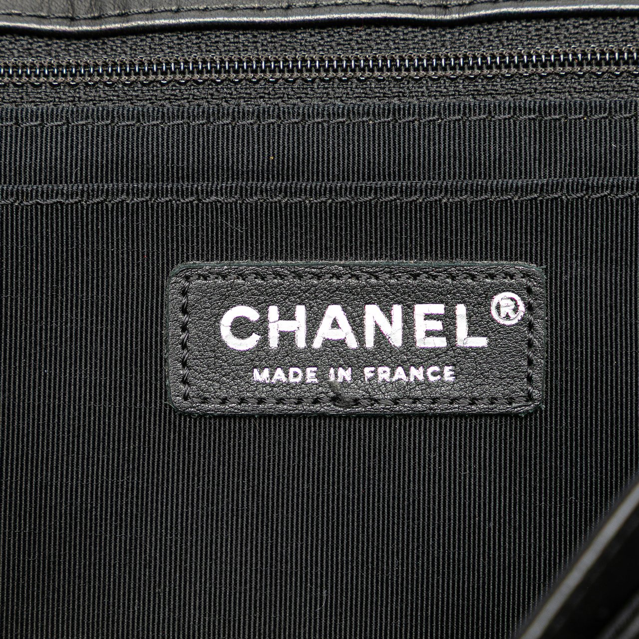 Chanel Jumbo Chevron Lambskin Leo Lion Flap Zwart