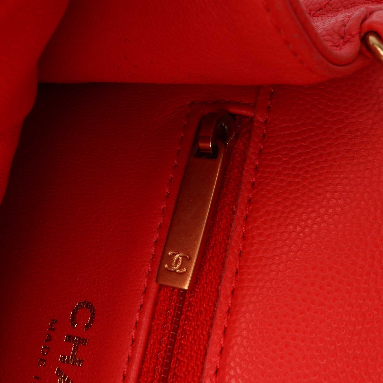 Chanel Mini Quilted Caviar Sweet Classic Flap Rood