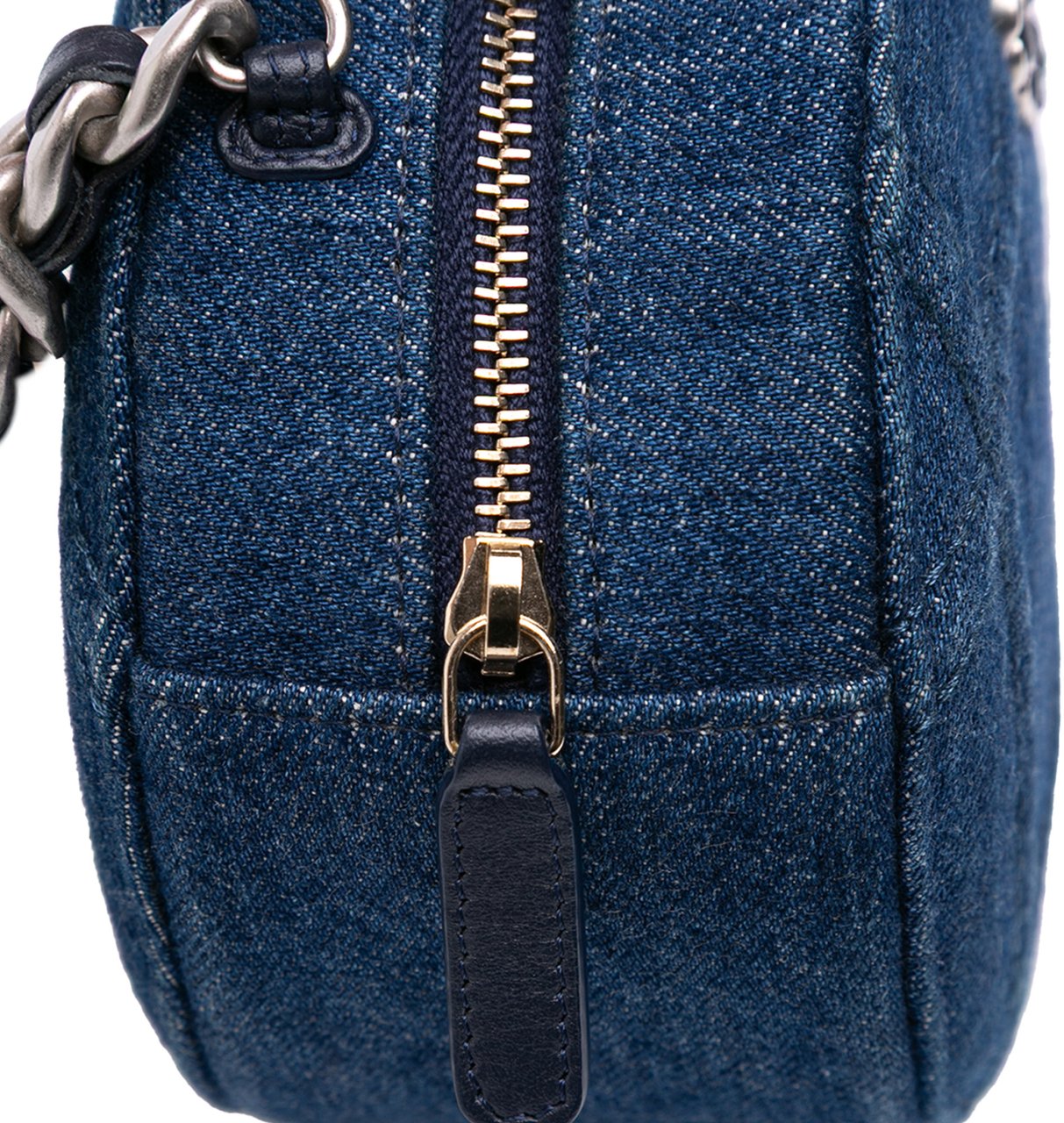 Chanel Denim 19 Round Clutch with Chain Blauw