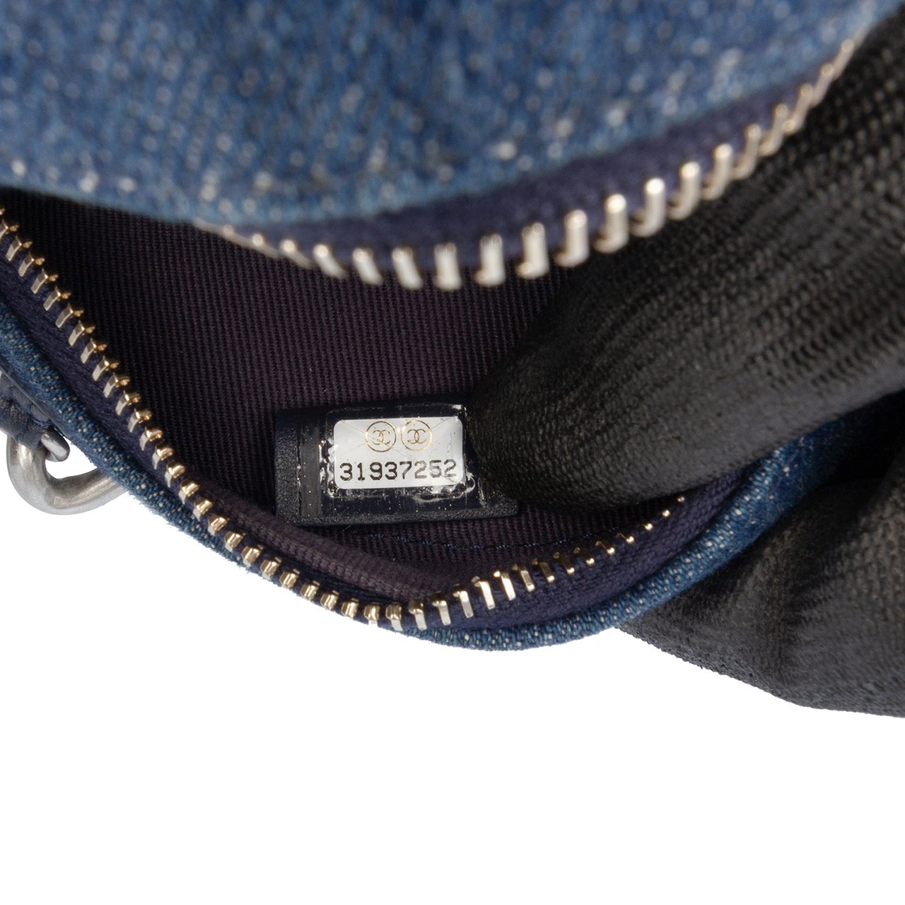 Chanel Denim 19 Round Clutch with Chain Blauw