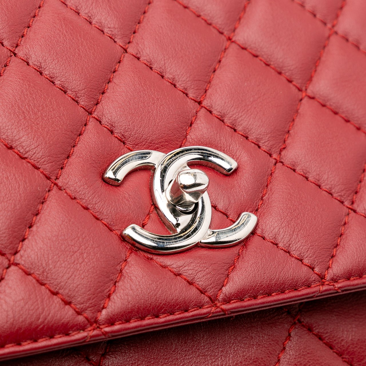 Chanel CC Quilted Calfskin In The Business Flap Rood